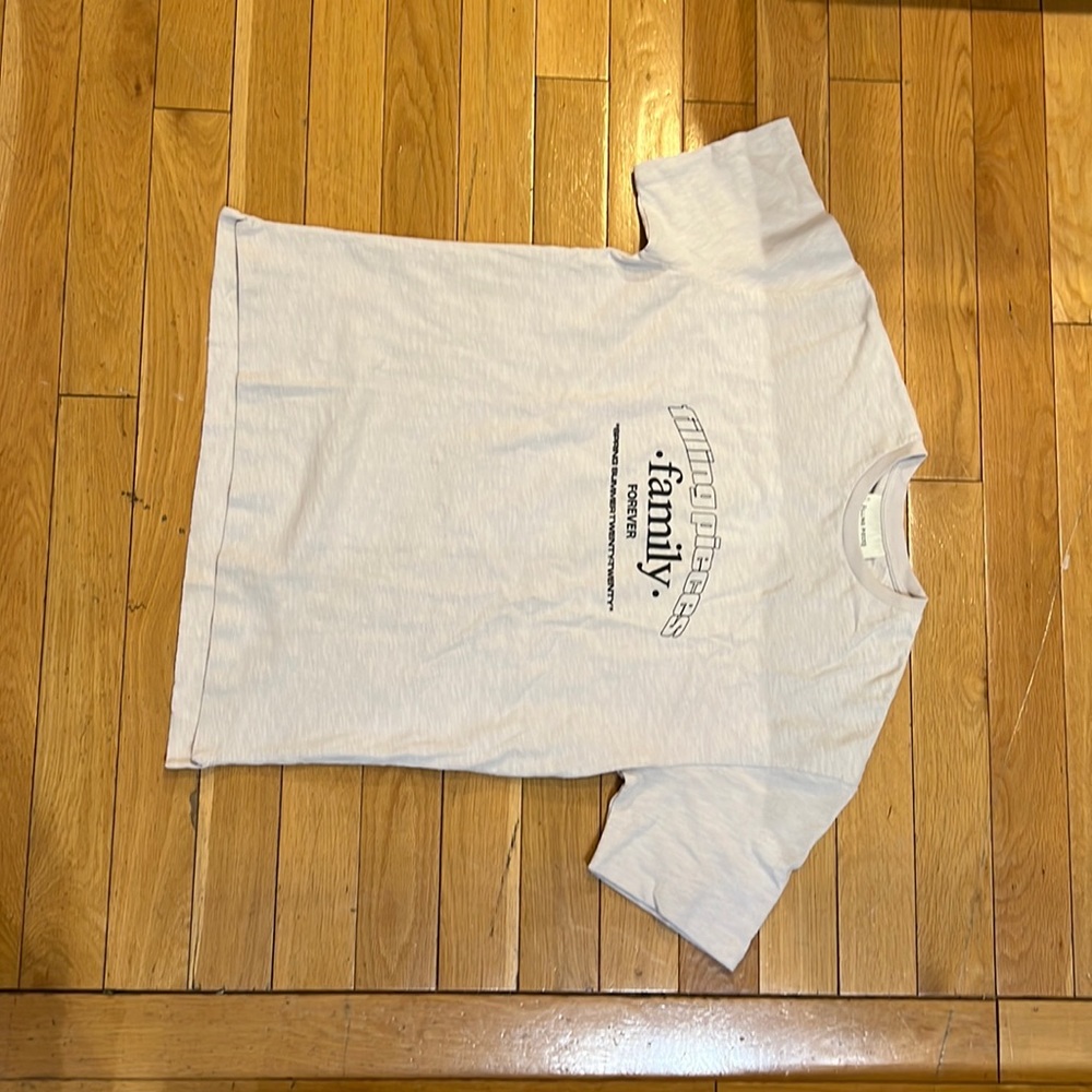 Filling pieces t shirt. Brand new with tags. 100% authentic